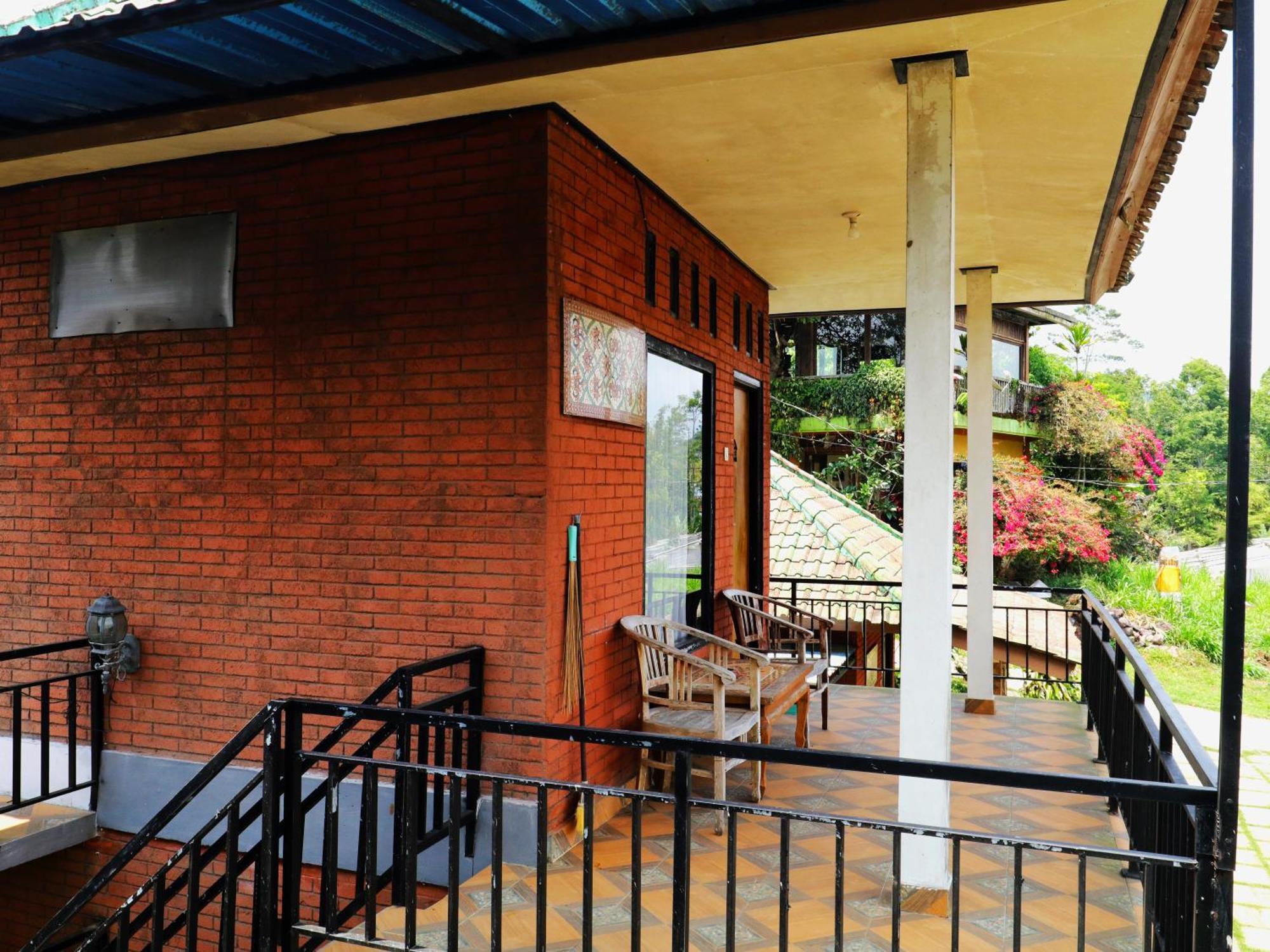 בדוגול Dajan Buyan Homestay מראה חיצוני תמונה